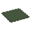 Hunde-Bodenplatte von WARCO im Farbdesign Grasgrün mit den Abmessungen 100 x 100 x 4 cm | 1,00 m². Produktfoto von Artikel 4072 in der Aufsicht von schräg vorne.
