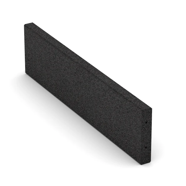 Rubberen randsteen von WARCO im Farbdesign Antraciet mit den Abmessungen 100 x 5 x 25 cm. Produktfoto von Artikel 2596 in der Aufsicht von schräg vorne.