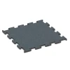 Fitness Performance Elite Trainingsvloer von WARCO im Farbdesign Varengroen mit den Abmessungen 50 x 50 x 1,5 cm | 0,25 m². Produktfoto von Artikel 6165 in der Aufsicht von schräg vorne.