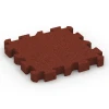 Dalle amortissante à emboîtement puzzle de WARCO en couleur Rouge brique au format 50 x 50 x 6 cm | 0,25 m². La photo de l’article 6310 dans la vue complète de face.