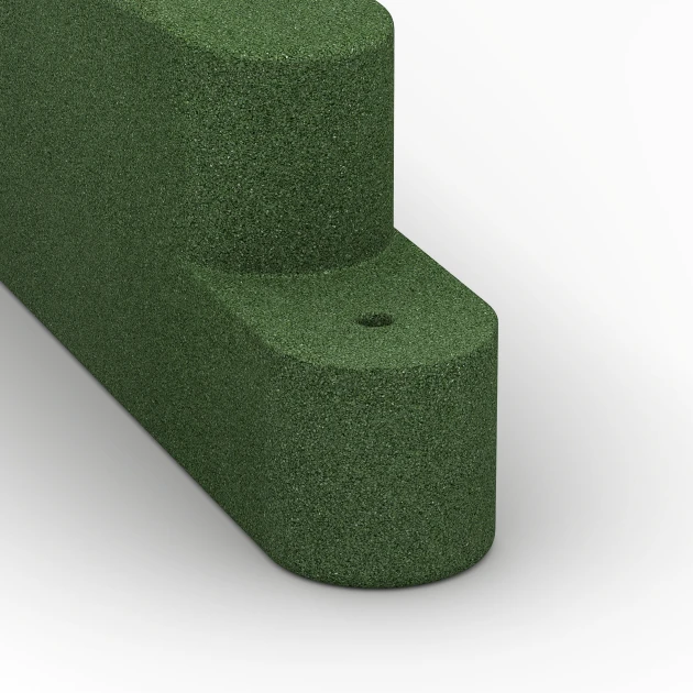 Detailaufnahme der Randausprägung von WARCO-Produkt 6641, Gummi-Randstein, Format 100 x 15 x 30 cm, Farbe Grasgrün.