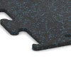 La vue détaillée sur les bords du produit WARCO 3770, Fitness Performance Elite Revêtement Sportif, au format 50 x 50 x 1,5 cm | 0,25 m², en couleur Bleu doux moucheté.