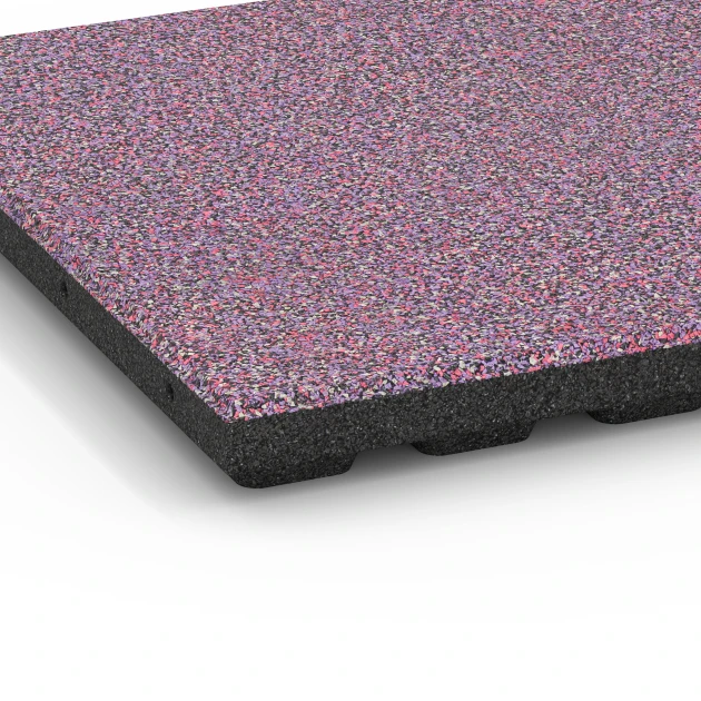 Detailaufnahme der Randausprägung von WARCO-Produkt 6368, Terrassenplatte Classic, Format 50 x 50 x 4 cm, Farbe Lavendel.