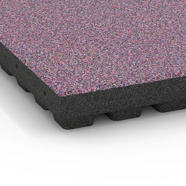 Detailaufnahme der Randausprägung von WARCO-Produkt 6445, Fallschutzplatte – 210 cm, Format 50 x 50 x 7 cm, Farbe Lavendel.