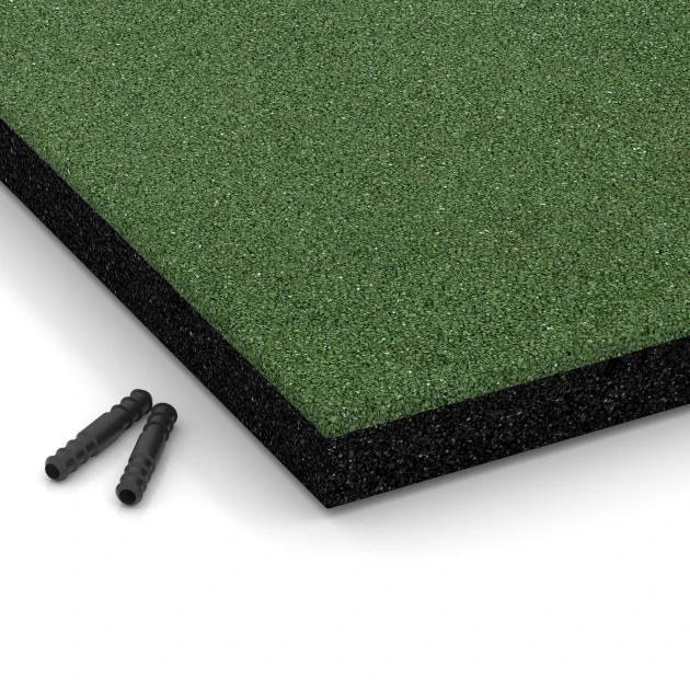 Detailaufnahme der Randausprägung von WARCO-Produkt 6261, Fallschutzplatte – 150 cm, Format 50 x 50 x 4,5 cm, Farbe Grasgrün.