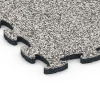 La vue détaillée sur les bords du produit WARCO 6824, Fitness Active dalle, au format 44,6 x 44,6 x 1,8 cm, en couleur Granit gris.