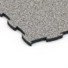 La vue détaillée sur les bords du produit WARCO 6851, Fitness Active dalle, au format 97,1 x 97,1 x 2,8 cm, en couleur Granit gris.