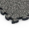 La vue détaillée sur les bords du produit WARCO 6769, Dalle bord de piscine, au format 28,9 x 28,9 x 1,8 cm, en couleur Granit gris foncé.