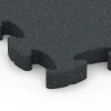 Detailaufnahme der Randausprägung von WARCO-Produkt 6967, Fitness Premium studiovloer, Format 45,9 x 45,9 x 2,8 cm, Farbe Antraciet.