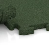 Großaufnahme vom Verbindungssystem von WARCO-Boden 3326 - Speelplaats vloeren im Farbdesign Grasgroen. Abmessungen 100 x 100 x 3 cm | 1,00 m².
