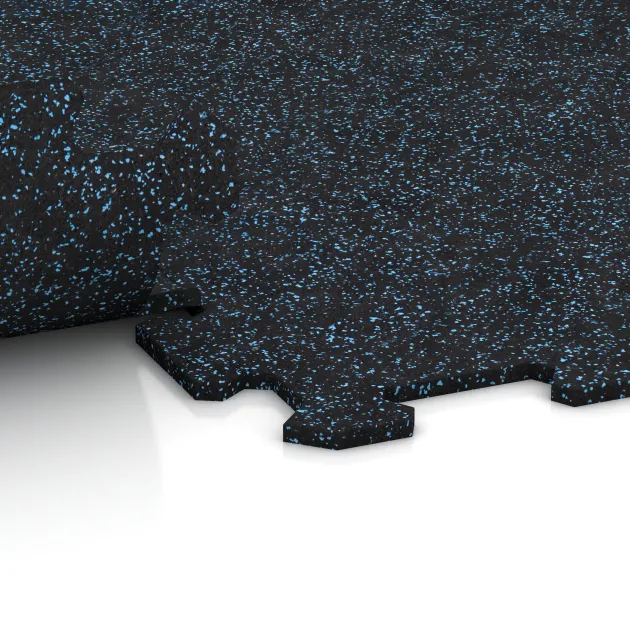 Großaufnahme vom Verbindungssystem von WARCO-Boden 1054 - Fitnessvloer Compact im Farbdesign Licht blauw gespikkeld. Abmessungen 970 x 970 x 8 mm.