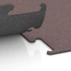 Großaufnahme vom Verbindungssystem von WARCO-Boden 6145 - Fitness Performance Elite Trainingsboden im Farbdesign Mineralrot. Abmessungen 100 x 100 x 1 cm | 1,00 m².