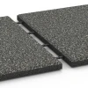 Le gros plan sur le système de connexion des revêtements de sol WARCO 6413 - Dalle amortissante – 90 cm en couleur Granit gris foncé. Les dimensions 50 x 50 x 3 cm | 0,25 m².
