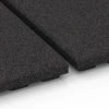 Großaufnahme vom Verbindungssystem von WARCO-Boden 6389 - Stallmatte Luxus im Farbdesign Anthrazit. Abmessungen 100 x 50 x 4,5 cm | 0,50 m².