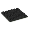 Aufsicht auf die Unterseite, also die Bodenseite von WARCO-Formteil 6137 - Rubberen speelplaatstegel – 170 cm im Format 50 x 50 x 4,8 cm.
